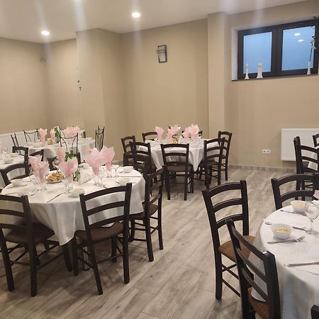 Hotel Tranzit Odorheiu Secuiesc Ngoại thất bức ảnh
